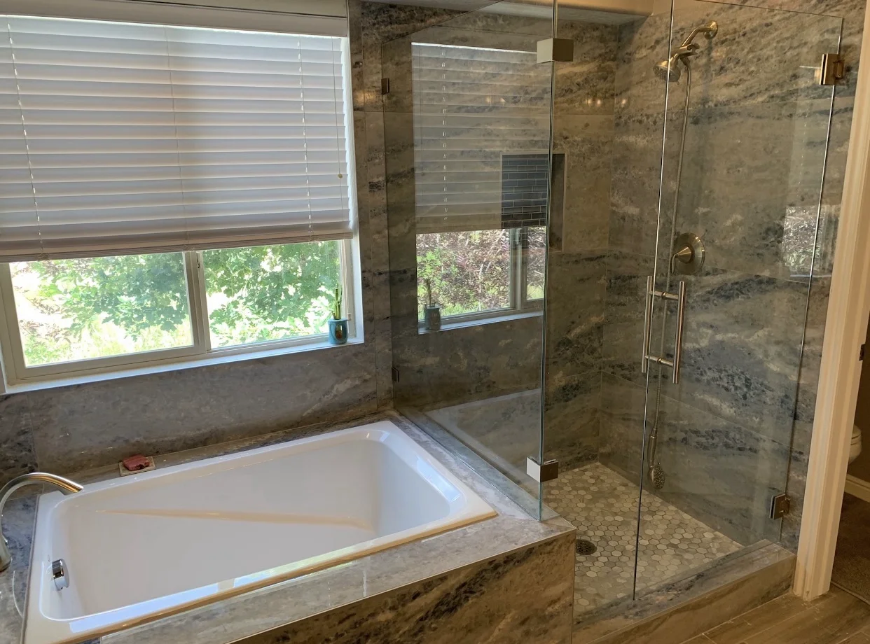 Finished tub/shower